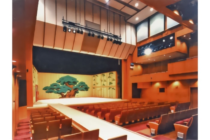 中央区 日本橋区民センター（日本橋特別出張所＋日本橋公会堂）